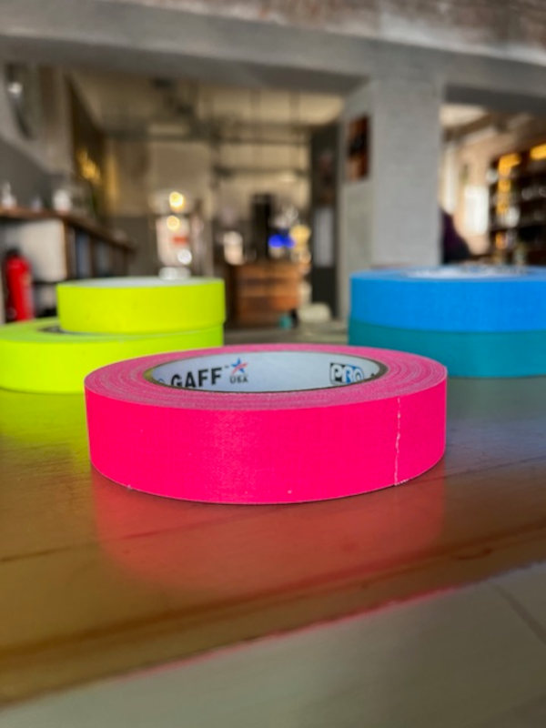 Teambuilding im KrämerLoft Erfurt Thüringen: bunte Tapes im Workshopraum